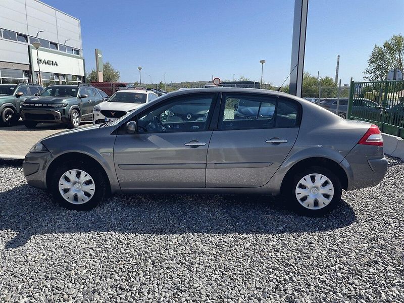 Renault Mégane (2009) 1.4i, 72kW,ČR,Klima - fotka 2 z 31