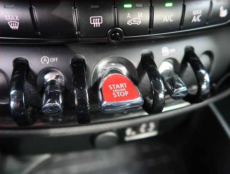 Mini Clubman (2018) One, Serv.kniha, Park. senzory - fotka 17 z 19