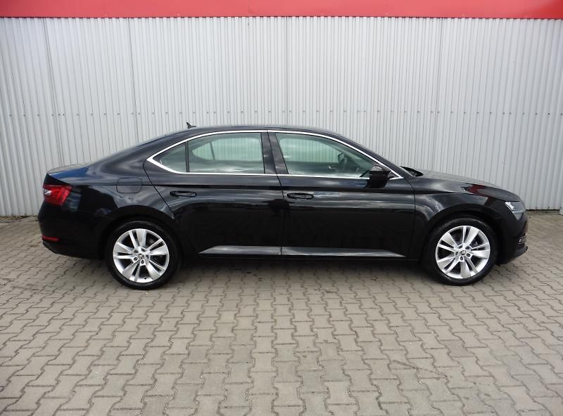 Škoda Superb III 1,5 TSi Style DSG, Navi, 1 - fotka 3 z 18