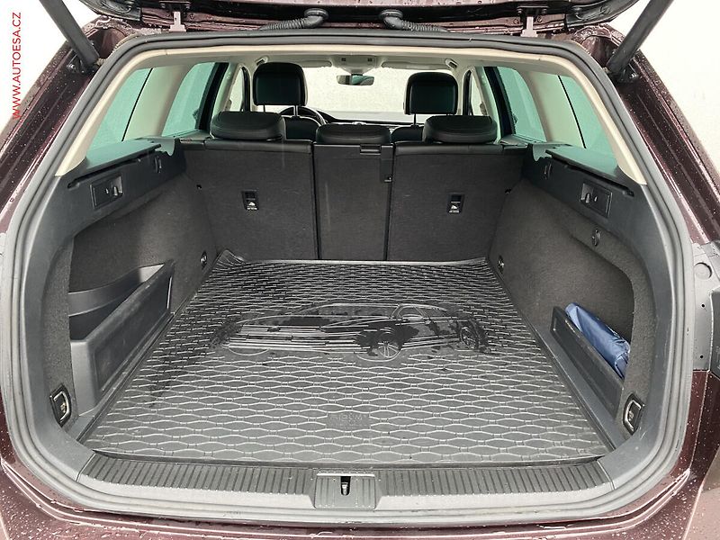 Volkswagen Passat (2016) 2.0BiTDi 4x4, ČR, Highline - fotka 7 z 21