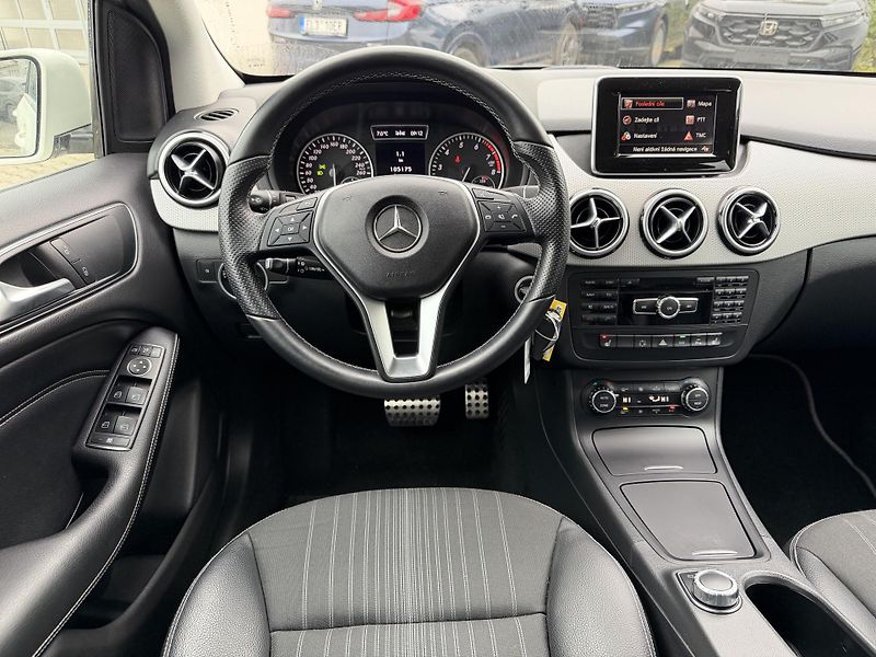 Mercedes-Benz Třídy B  2. gen B 200  - fotka 10 z 23