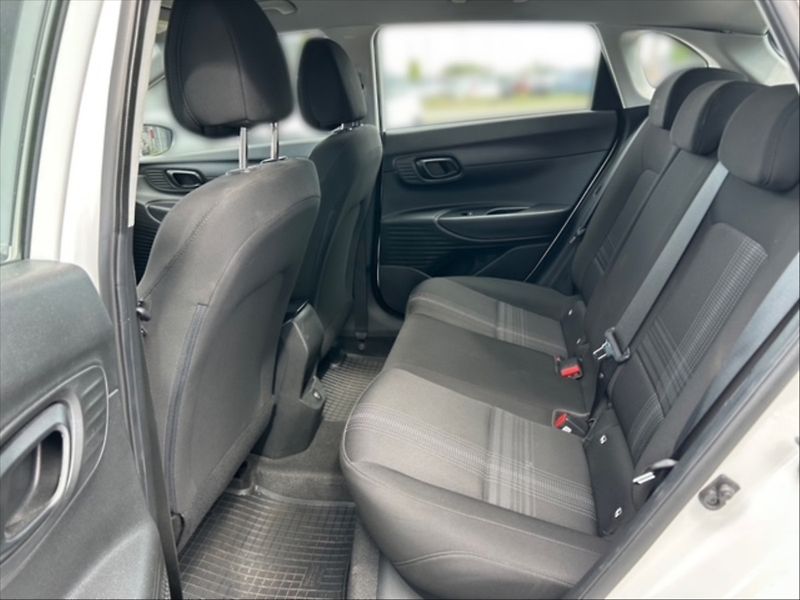 Hyundai i20 1,0 T-GDI 74 Co.Club AT - fotka 8 z 11