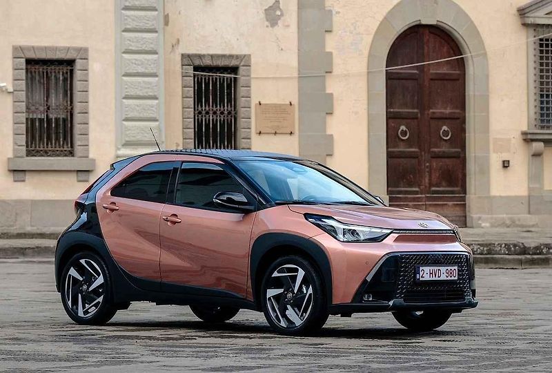 Full hybridy již vyžadují instalaci poměrně velké baterie.