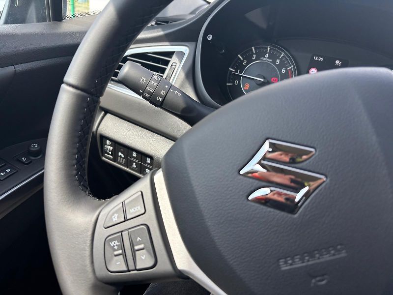 Suzuki S-Cross 1,4 BoosterJet Premium - fotka 14 z 26