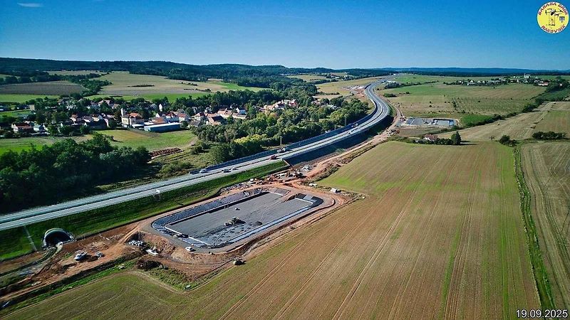 Aktuální snímky obchvatu Hořoviček před otevřením dálnice. Foto: Jan Banán Svoboda