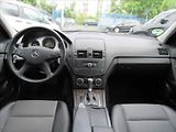 Mercedes-Benz Třídy C 2,5 i C 230 V6 150kW Automat - náhled 11