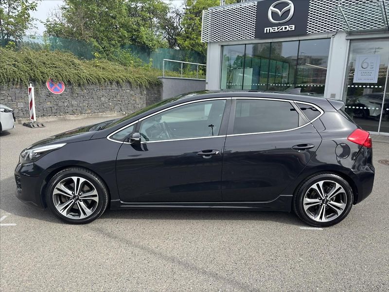 Kia Ceed 1,0 TGDi GT Line NAVI KAMERA - fotka 2 z 38