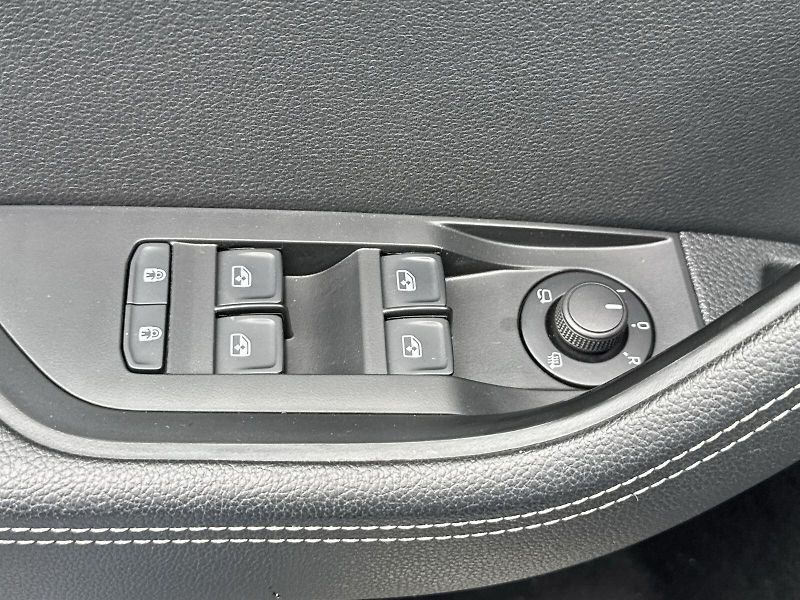 Škoda Superb (2023) Combi 2.0 TDI DSG Style - fotka 11 z 35
