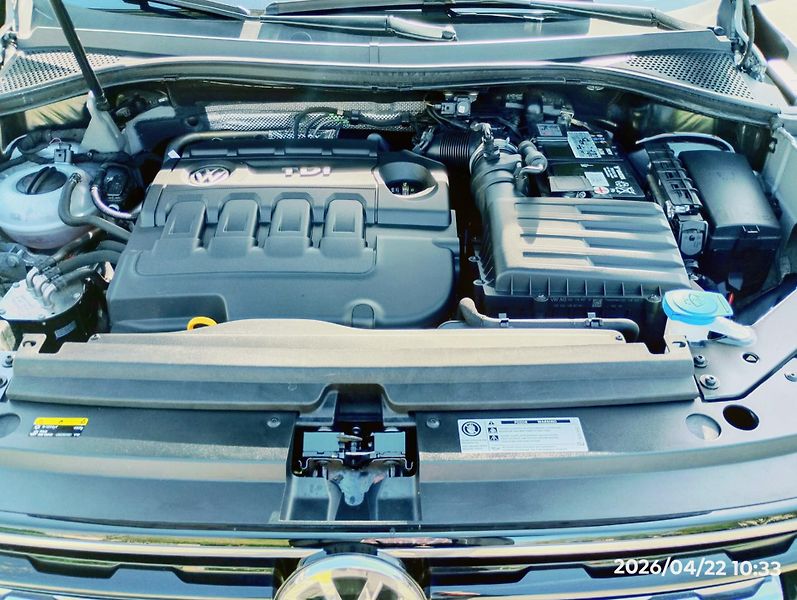 Volkswagen Tiguan 2.0 /85kW - fotka 10 z 17