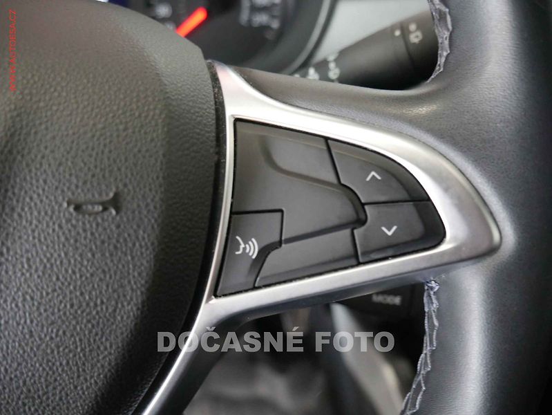 Dacia Duster (2021) 1.0 TCe, 1.maj,ČR, Navi, LED - fotka 13 z 20