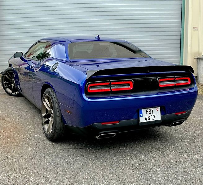 Dodge Challenger (2021)  R/T SCAT PACK AUTOMAT 362KW - fotka 6 z 16