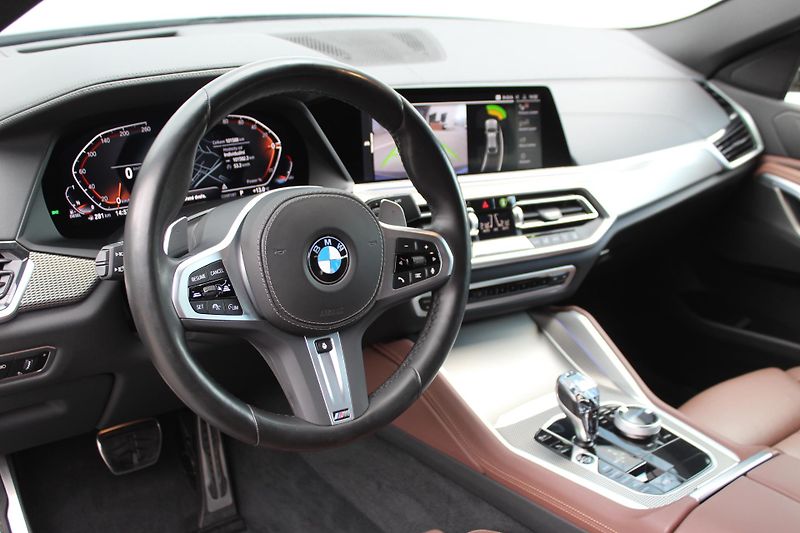 BMW X6 xDrive30d Mpaket - fotka 4 z 25