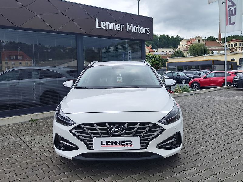 Hyundai i30 1.5 117kW Komfort - fotka 2 z 31