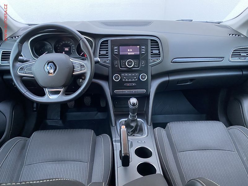 Renault Mégane (2017) 1.2TCe, ČR, autoAC, temp - fotka 8 z 15