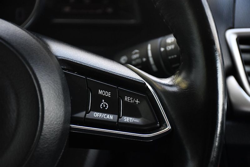 Mazda 3 2.0SKYACTIV-G HUD KAMERA 2xALU - fotka 20 z 34