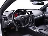 Mercedes-Benz Třídy E 3,0 350CDI 170kW Aut. Elegance - náhled 30