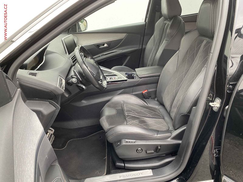 Peugeot 5008 (2018) 2.0 HDi, GT, AT, LED, panor - fotka 9 z 19