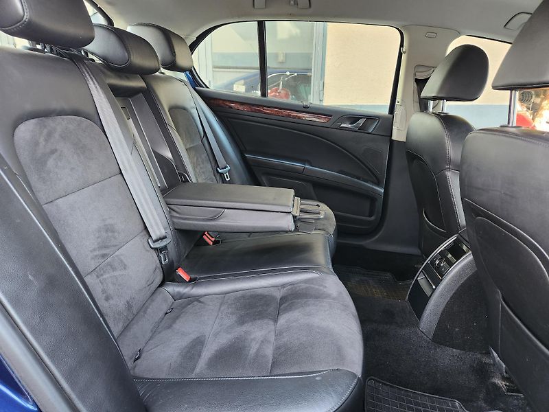 Škoda Superb 2.0-PRAV.SERVIS-TOP VÝBAVA - fotka 17 z 37