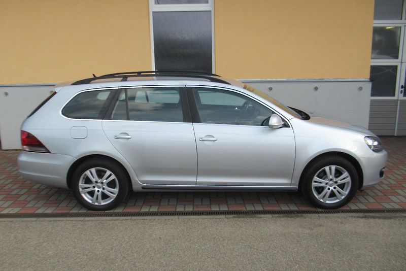 Volkswagen Golf 1.2 TSi AUT. KLIMA TAŽNÉ - fotka 3 z 30