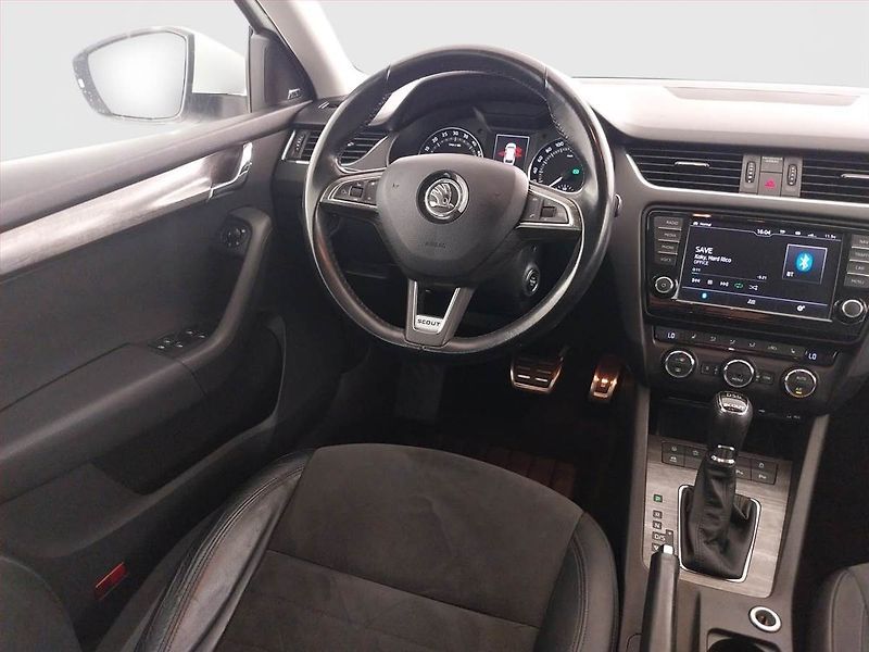 Škoda Octavia (2015) Scout 2.0 TDI, 4X4, Automat - fotka 7 z 22