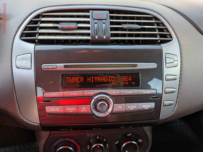 Fiat Bravo (2009) 1.4i, ČR, AC - fotka 11 z 14