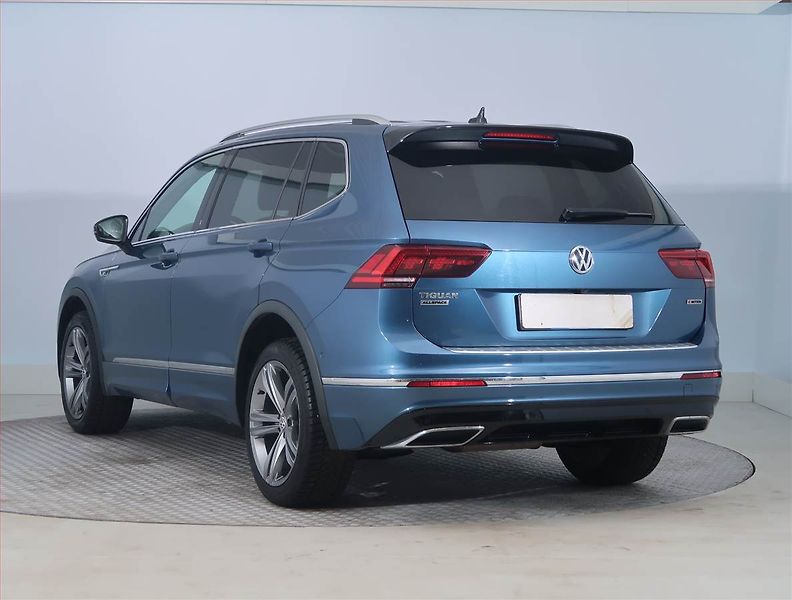 Volkswagen Tiguan Allspace (2020) R-Line 2.0 TDI - fotka 4 z 21