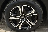 Citroën C4 Cactus 1.2i 81kW 1.MAJ SERVIS. KN ČR - náhled 9