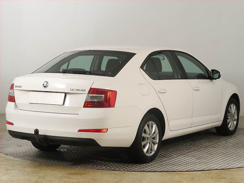 Škoda Octavia (2016) Ambition 1.6 TDI, Tempomat - fotka 5 z 15
