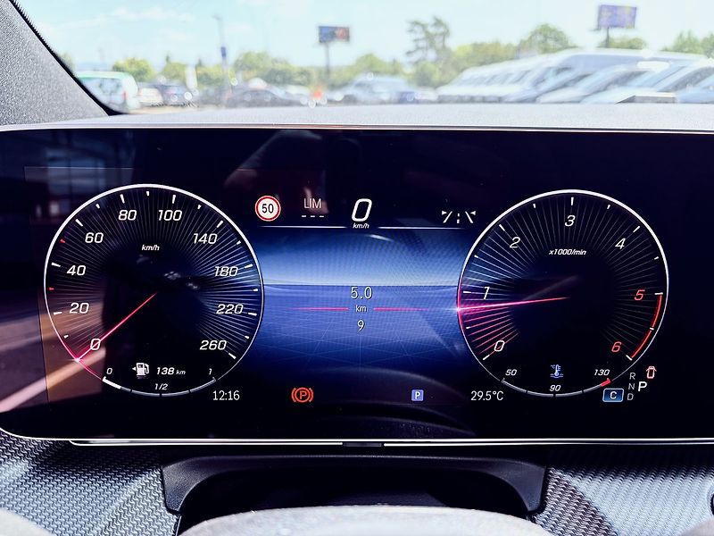 Mercedes-Benz Třídy V (2026) 300d EXCLUSIVE AMG 4M L AIR - fotka 25 z 36