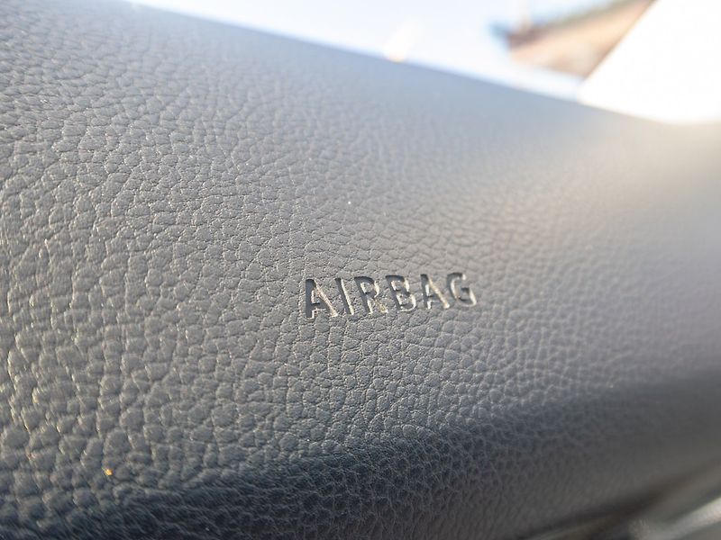 Volkswagen Golf (2009) 1.4i 59KW – PO ROZVODECH - fotka 28 z 44