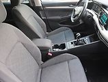 Volkswagen Golf (2021) Life 1.5 TSI, Serv.kniha - náhled 9