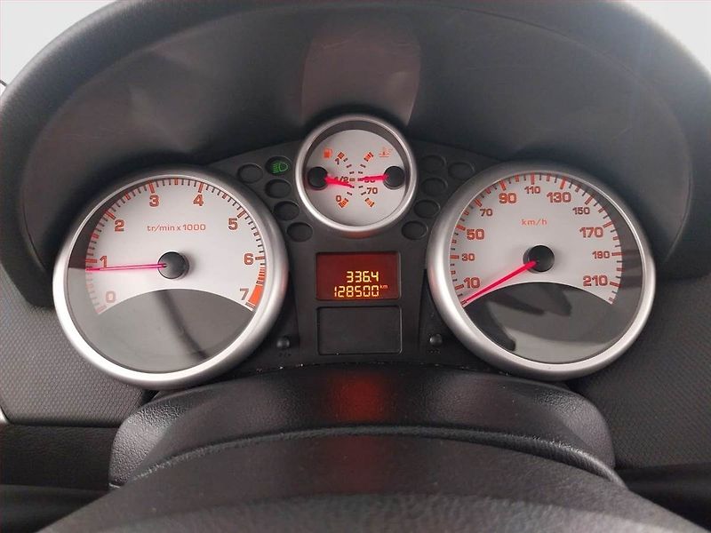 Peugeot 207 (2010) 1.4, LPG, po STK - fotka 11 z 18