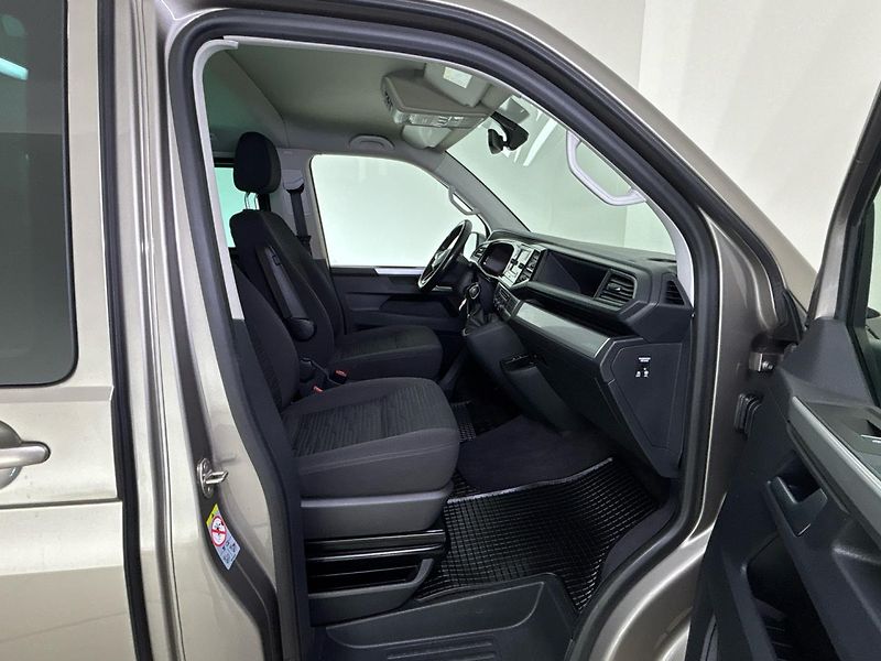 Volkswagen Multivan Comfortline 4MOT DSG - fotka 9 z 27