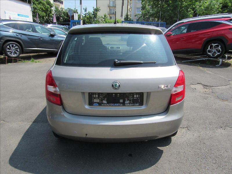 Škoda Fabia 1,2 HTP 44KW Ambiente - fotka 5 z 29