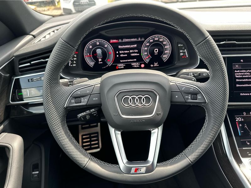 Audi Q8 (2025) 50 TDI quattro - fotka 18 z 25
