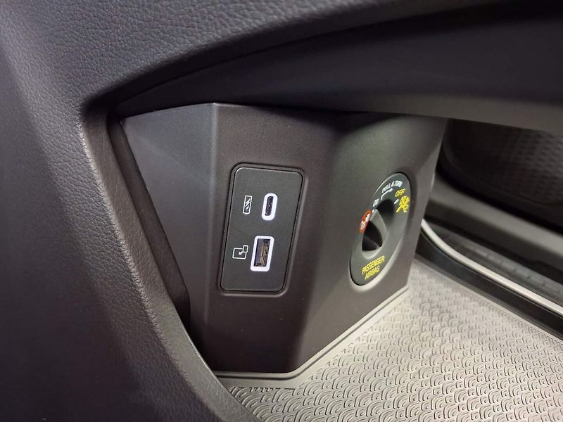 Omoda 5 (2026) Premium 1.5 tGDI HEV - fotka 15 z 27