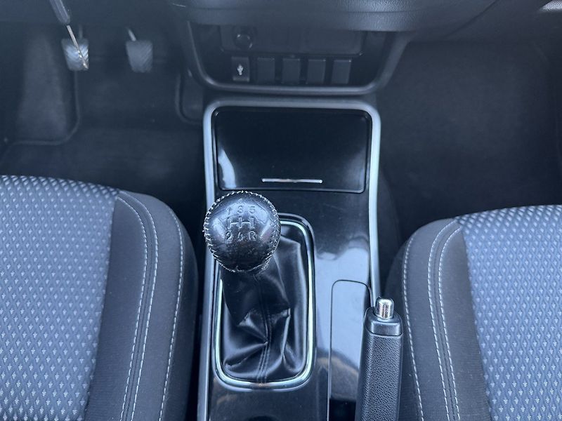 Mitsubishi Outlander (2019) 2.0i Mivec Digi Klima Kamera - fotka 8 z 48