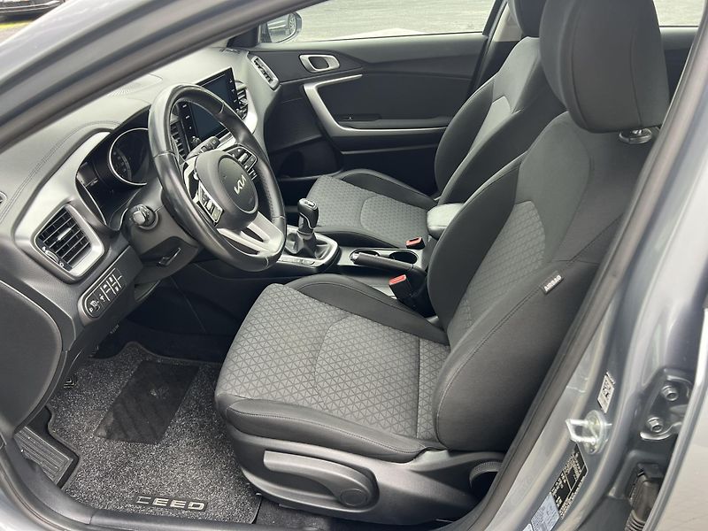 Kia Ceed (2022) 1.5T-GDI 118kW TAŽNÉ  ČR NOVÉ - fotka 7 z 22