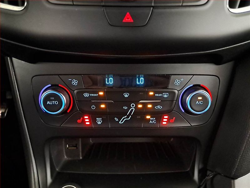 Ford Focus (2018) ST-Line 1.5 EcoBoost, ČR,1.maj - fotka 15 z 20