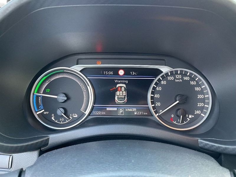 Nissan Juke N-Connecta 1,6 HEV - fotka 16 z 16