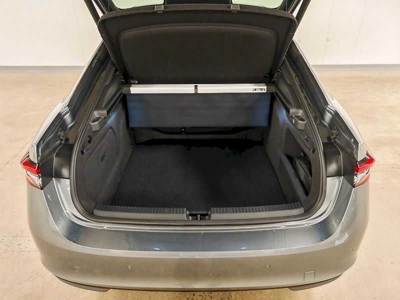 Škoda Superb (2025) 2.0 TDI 142 kW DSG 4x4 Sportli - fotka 32 z 35