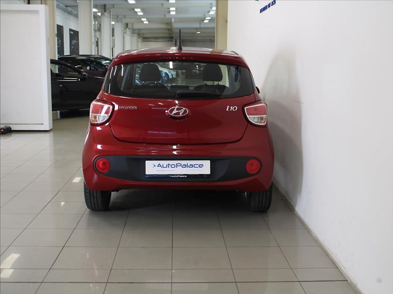 Hyundai i10 1,0 i 48kW 1.maj.ČR  86tkm. - fotka 4 z 15