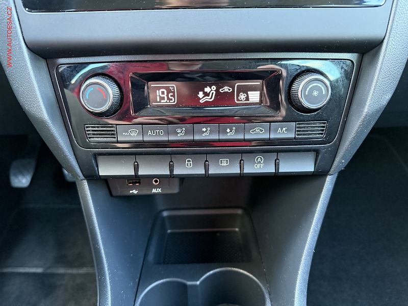 Škoda Rapid (2015) 1.2TSi, ČR, Ambition, TZ - fotka 13 z 14