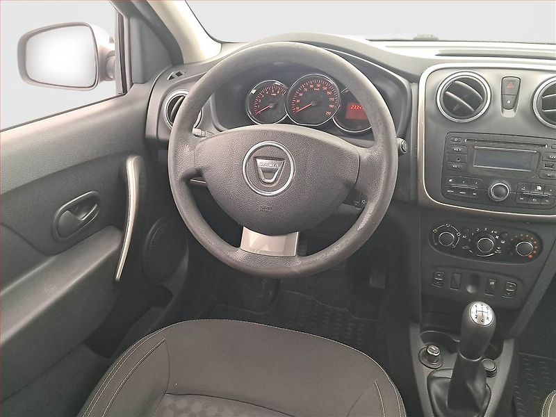 Dacia Sandero (2013) 1.2 16V, ČR,1.maj, nová STK - fotka 7 z 15