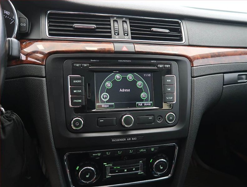 Škoda Superb (2011) Elegance 1.4 TSI, Navi, Xenony - fotka 13 z 23