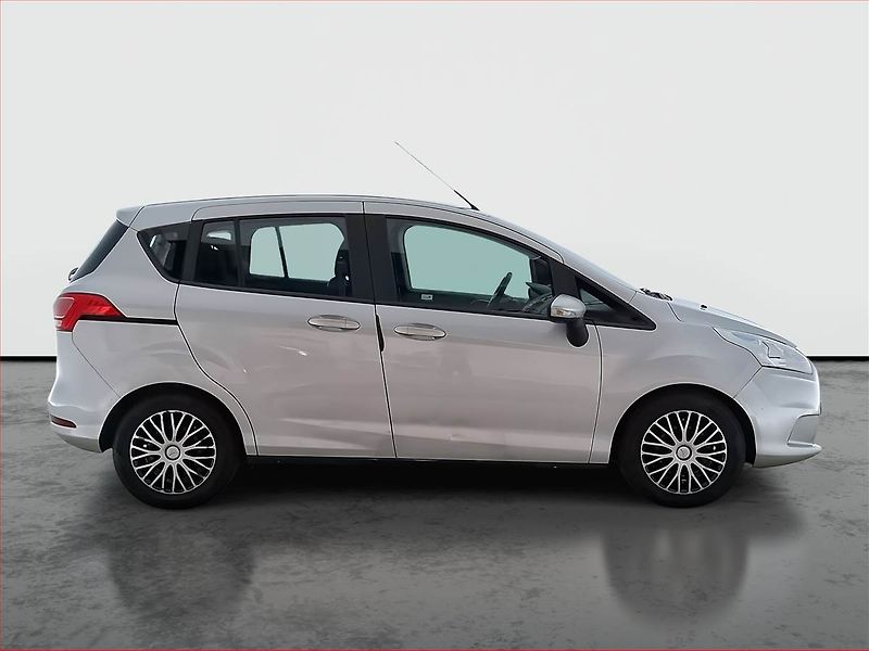 Ford B-MAX (2015) 1.4 16V - fotka 6 z 16