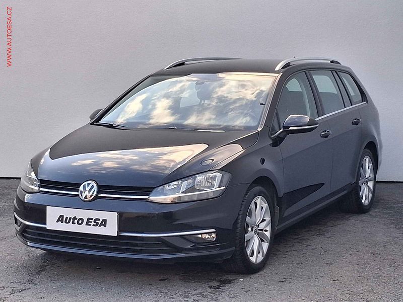 Volkswagen Golf (2018) 1.5TSi, ČR, Highline, DSG - fotka 3 z 17