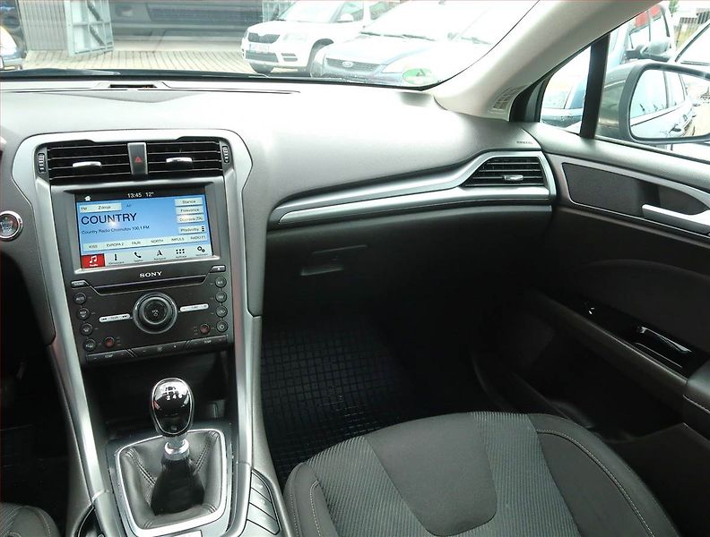 Ford Mondeo (2019) 2.0 TDCI, Navi, Tempomat - fotka 8 z 16