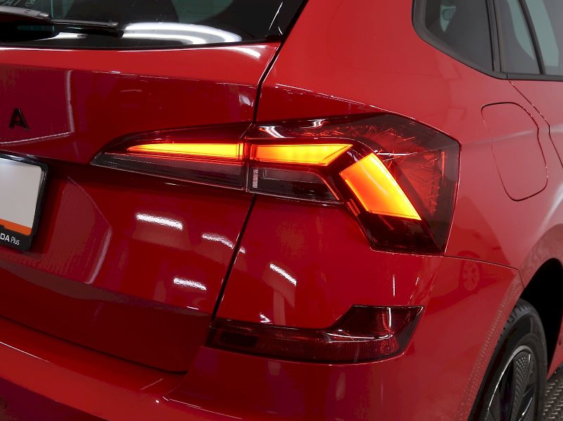 Škoda Kamiq (2026) MONTE CARLO 1.5TSI 110KW DSG - fotka 37 z 40