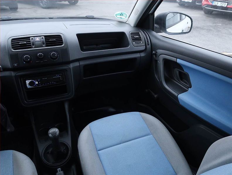 Škoda Fabia (2008) 1.2, nová STK, CZ doklady - fotka 8 z 13